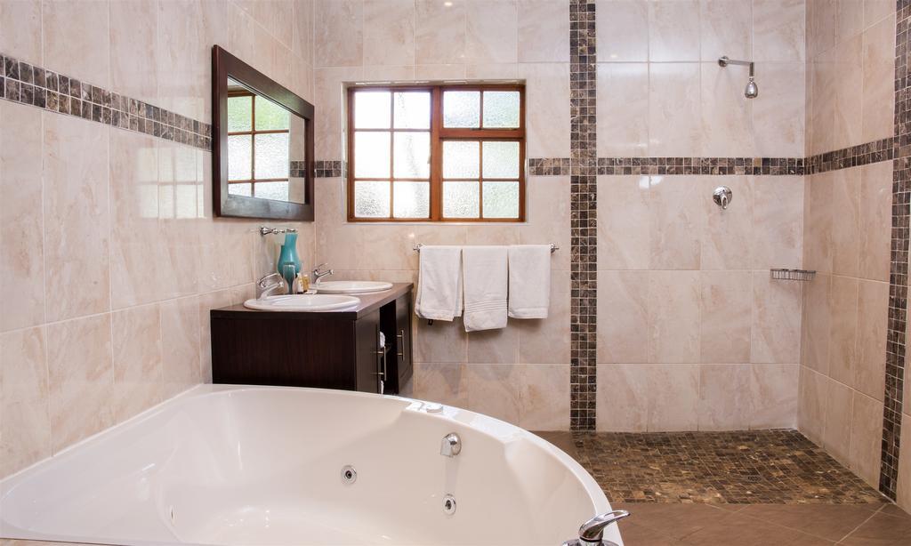Queen Manor Boutique Guest House Graaff Reinet Ngoại thất bức ảnh